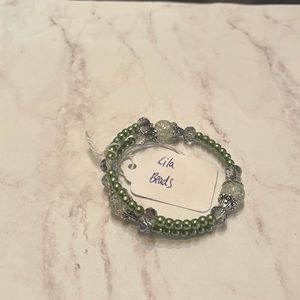 Pearl and glass beads